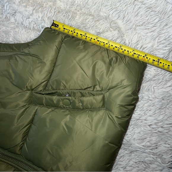NWT Cropped Olive Green American Eagle Vest - Picture 5 of 7